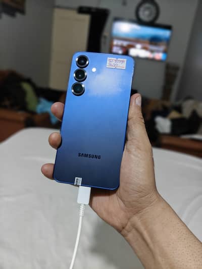 Samsung Galaxy S25 non pta sim lock brand new jesa read add