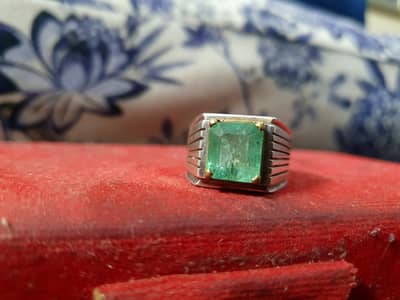 chitral emerald/ zumarad handmade silver  ring