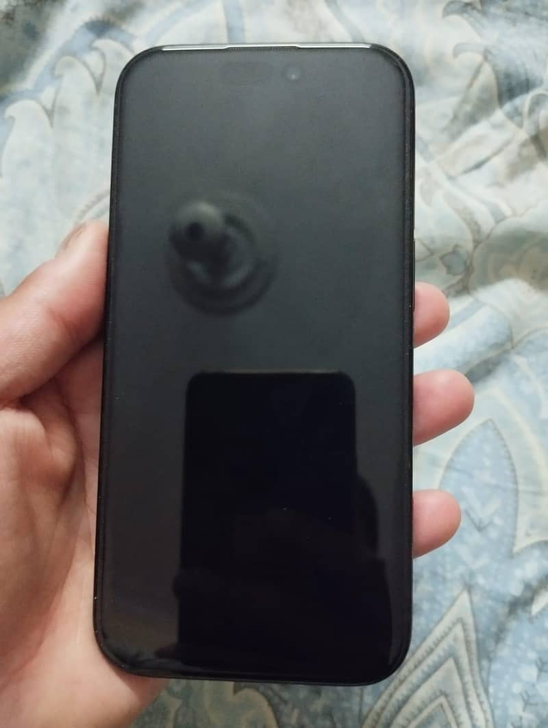 Apple iPhone 16 3