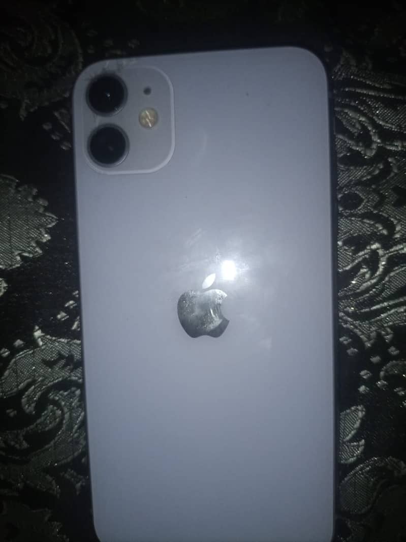 Apple iPhone 11 2