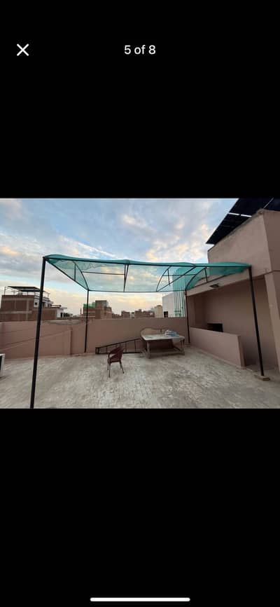 PRELOVED SPACIOUS OUTDOOR SHADE