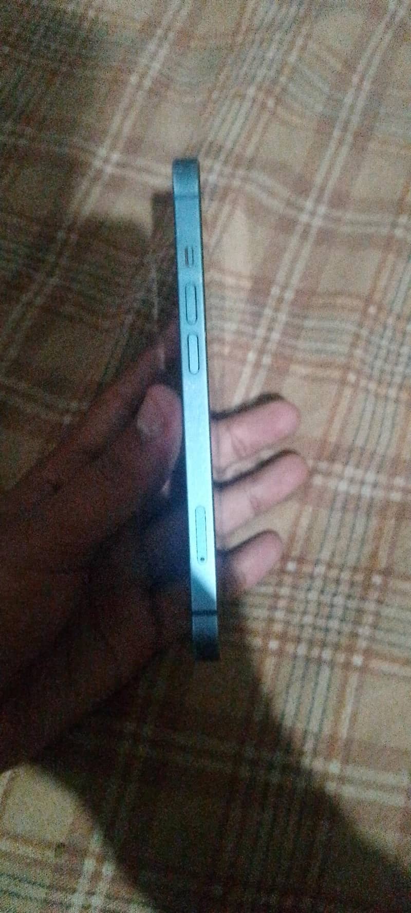 Apple iPhone 13 2