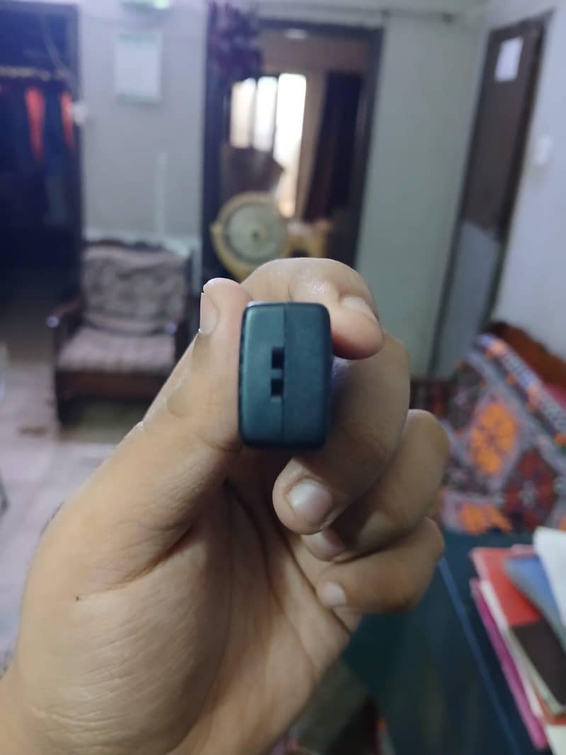 Bluetooth TikTok Remote Controller / Selfie Shutter 1