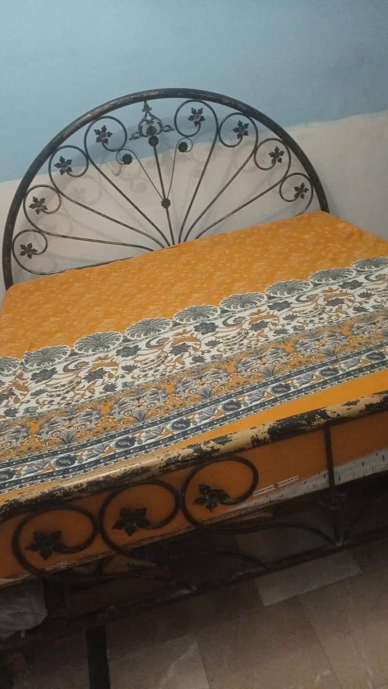 IRON BED 1