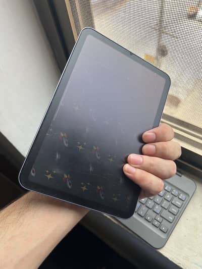 Ipad 6 Mini with Artek Keyboard. Complete box.