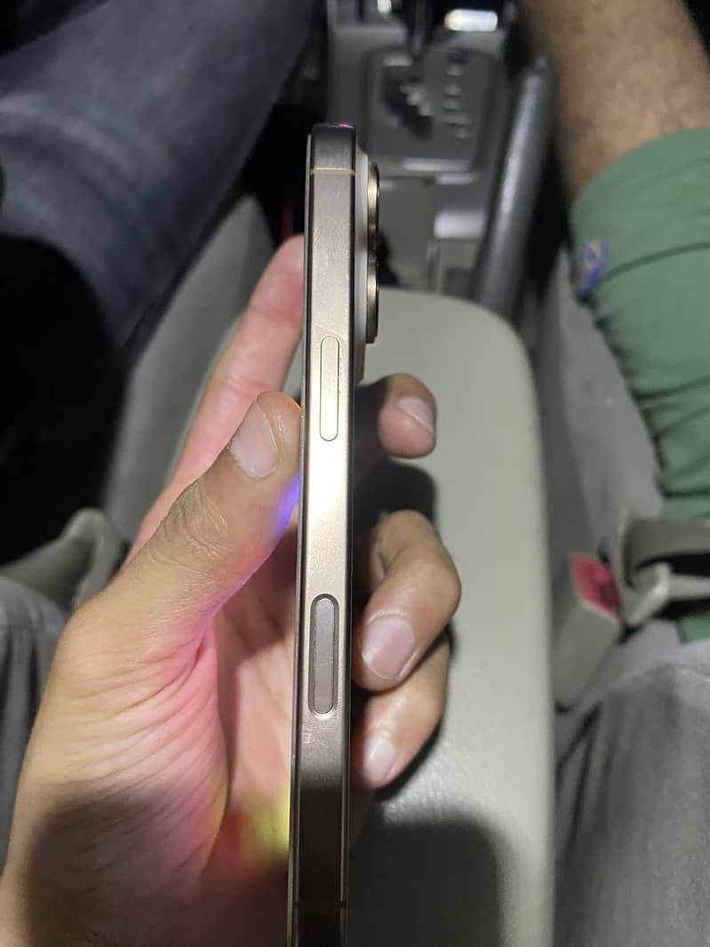 16 pro 2