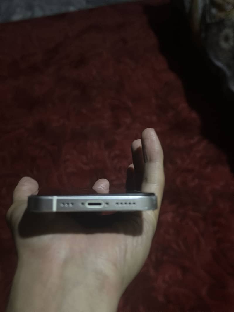 Apple iPhone X 3