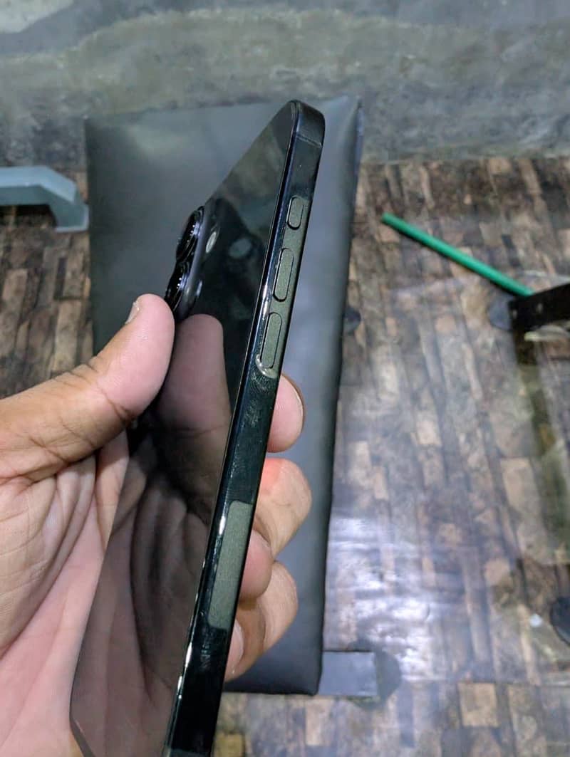 Iphone 16 (SIM LOCK) 5