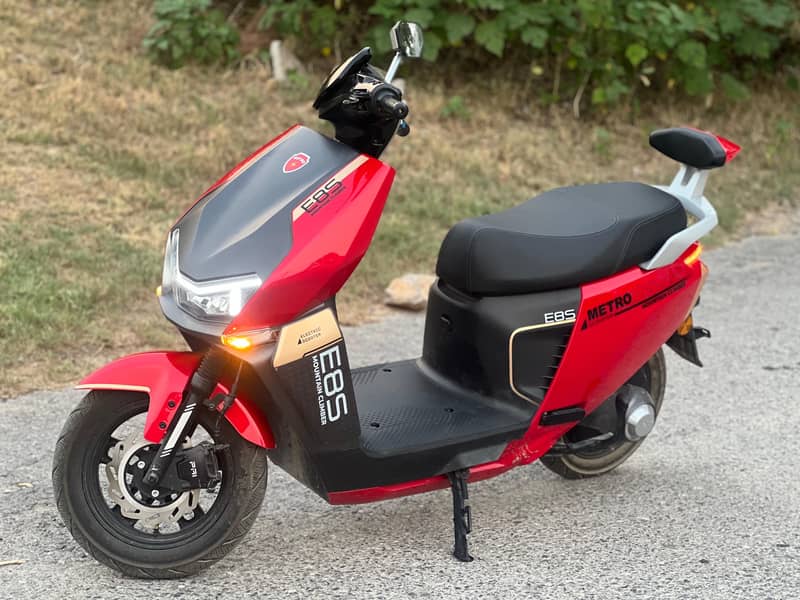Metro EV E8s 3