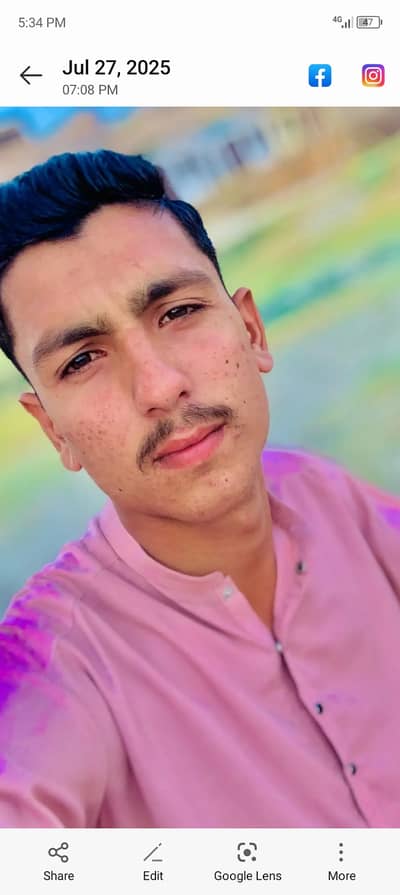 Mehnati aur imaander larki  . seekhne ki khwahishmand har kaam Karni