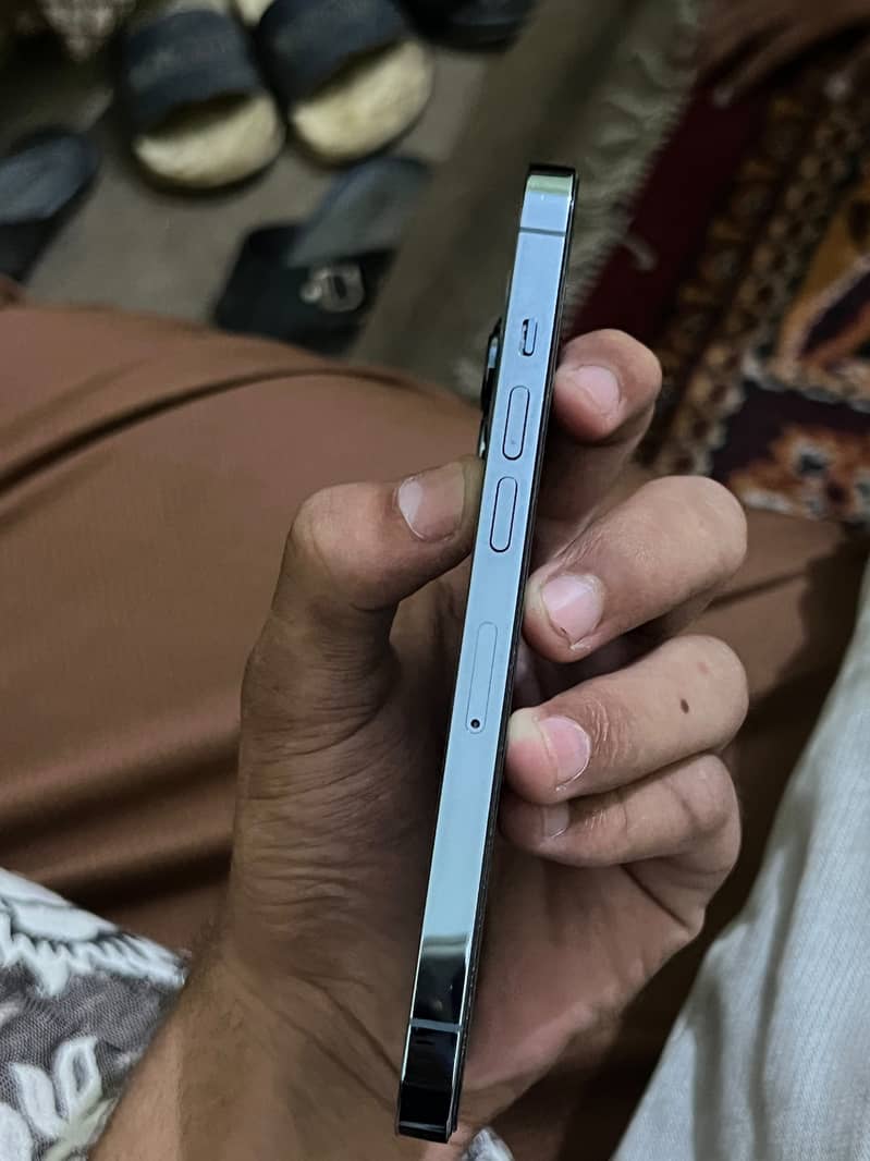 Iphone 13 pro 4