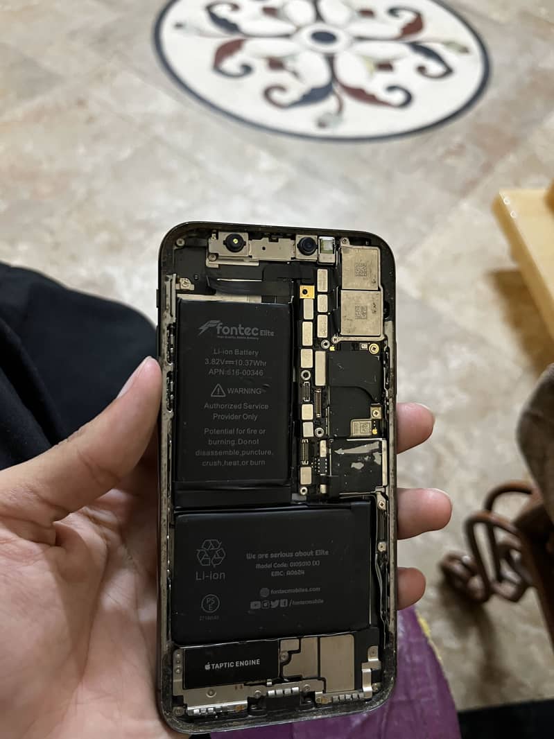 Apple iPhone X 0