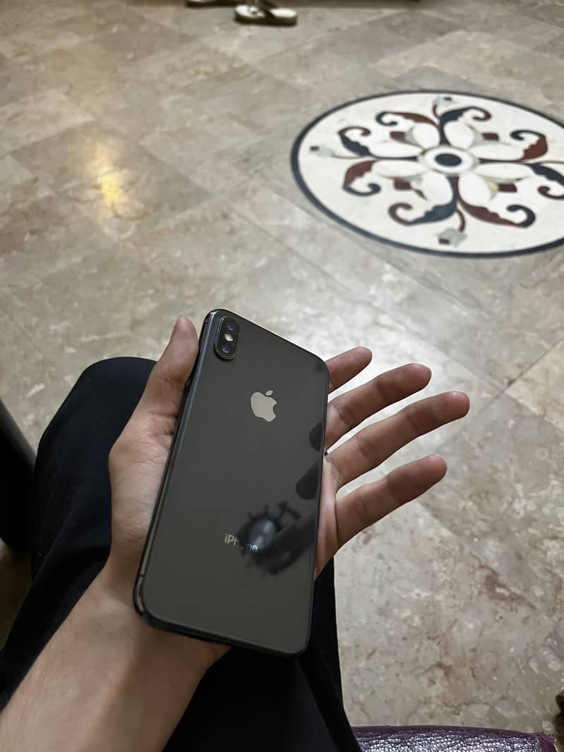 Apple iPhone X 1