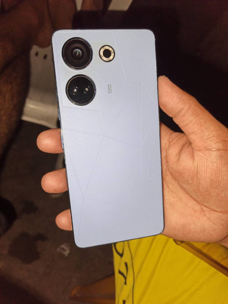 Tecno CAMON 20 0