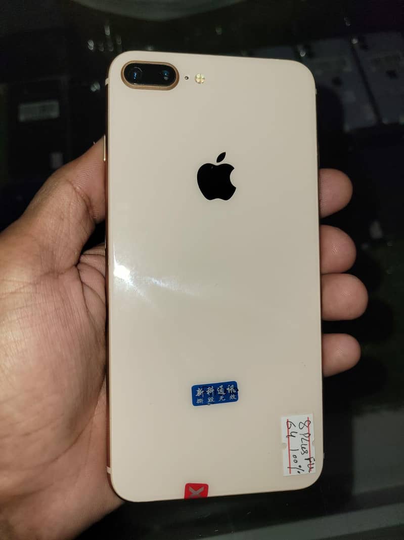 Apple iPhone 8 Plus 0