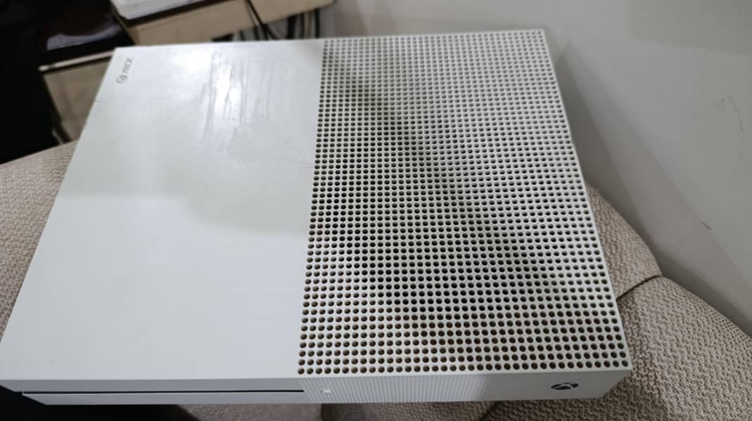 Xbox One S Bundle 1