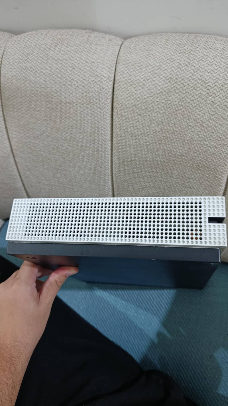 Xbox One S Bundle 3
