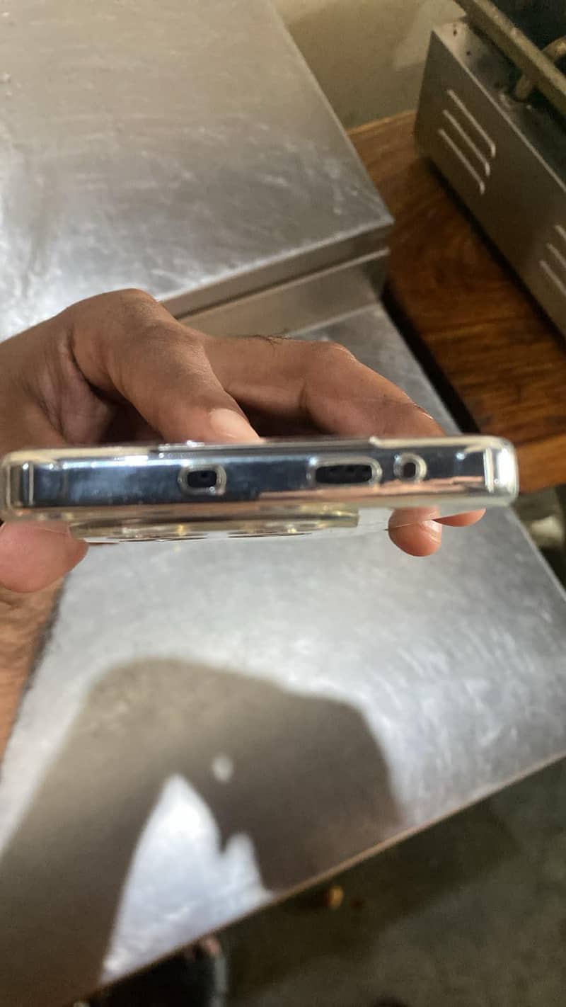 Tecno CAMON 30 1