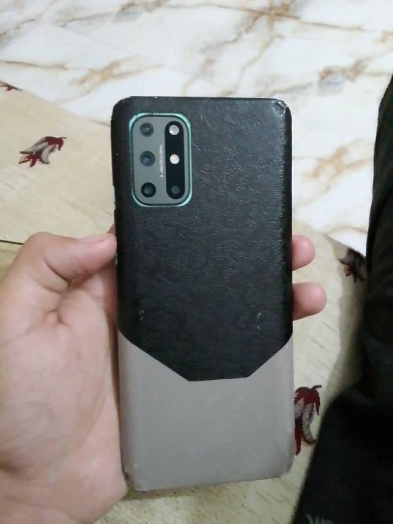 One Plus 8T 0