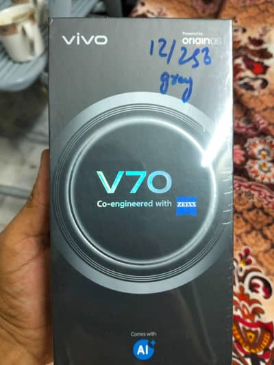 Vivo V70 12/256 for sale