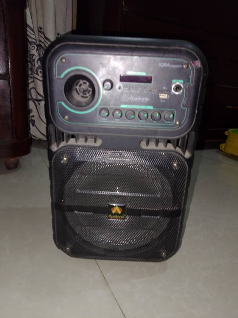 AUDIONIC speaker 1