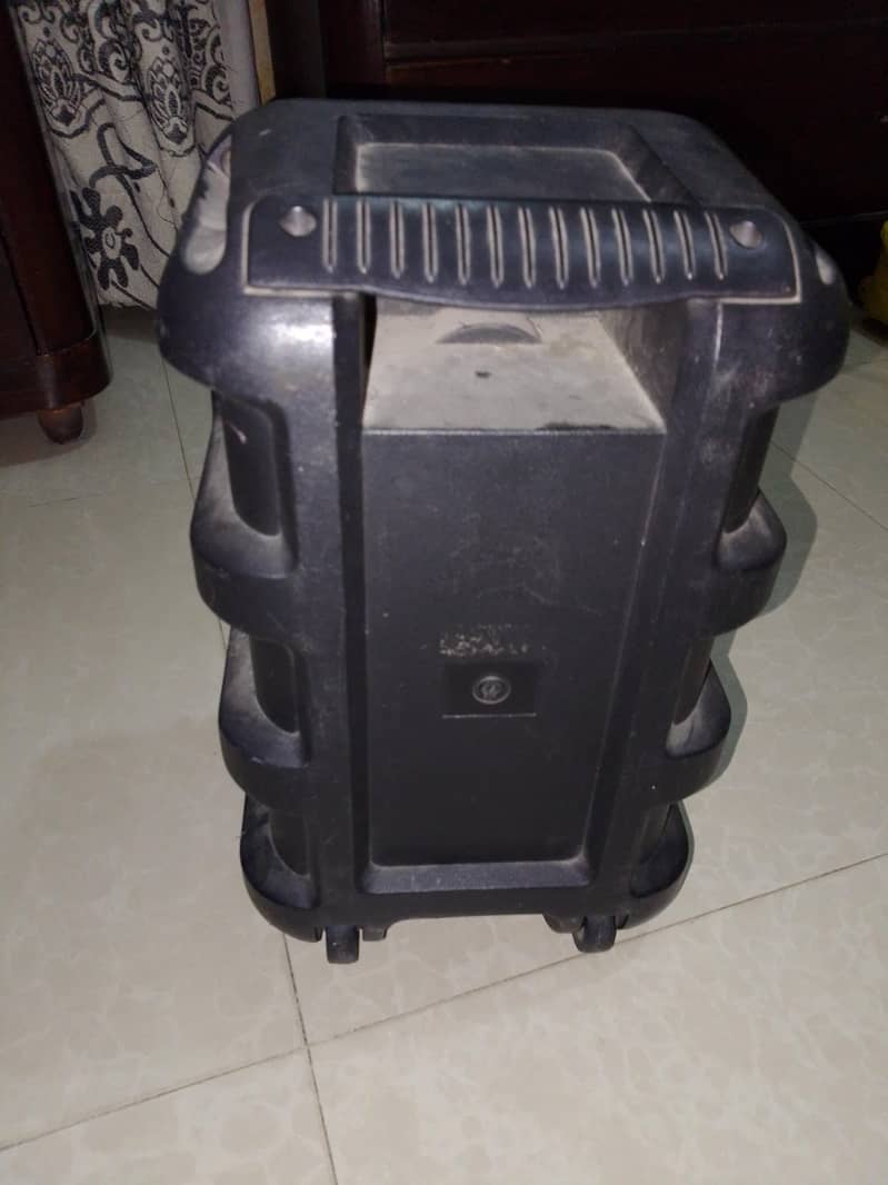 AUDIONIC speaker 2