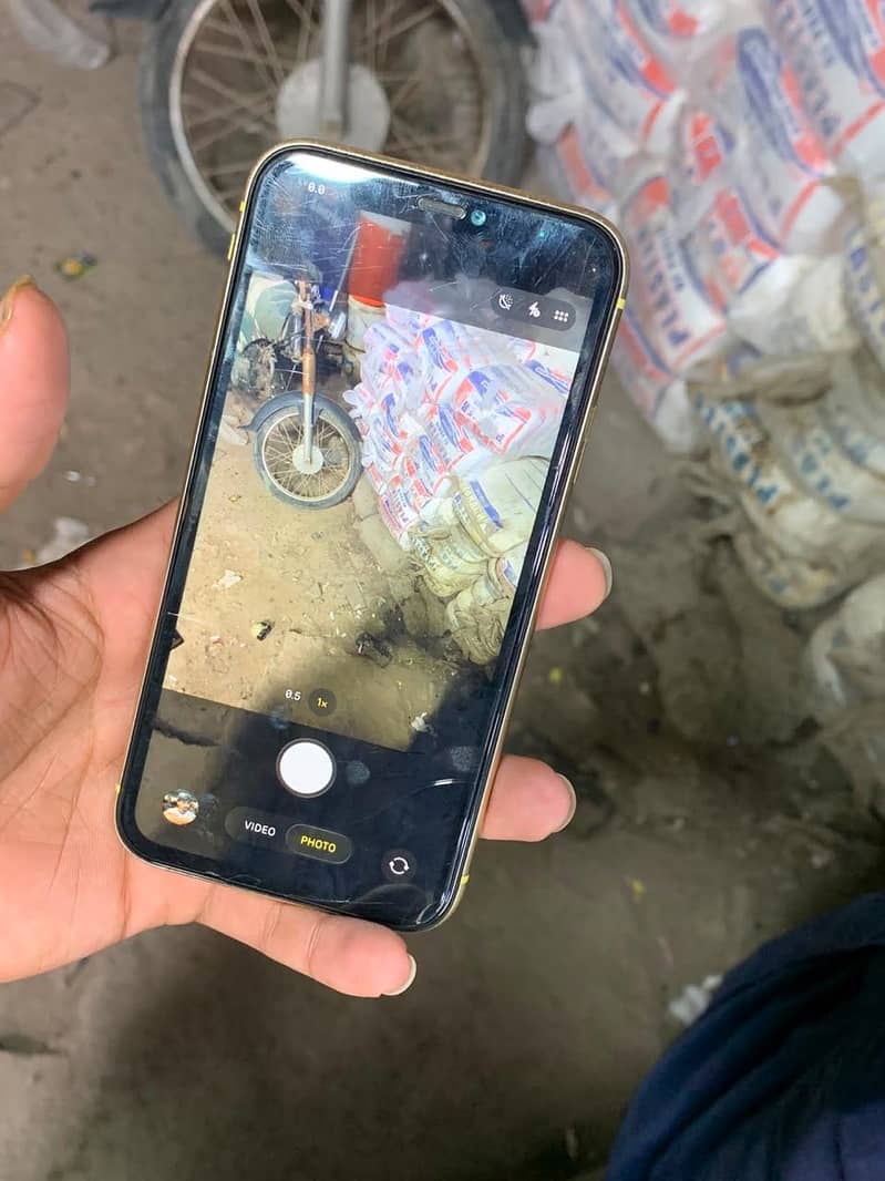 Apple iPhone 11 1