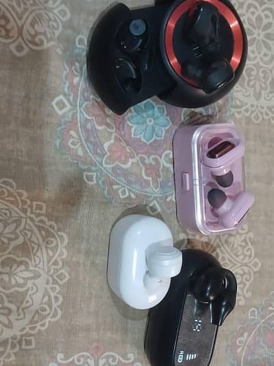 airpod working  condition