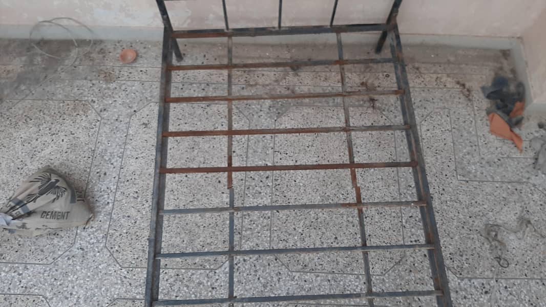 Iron bed 2
