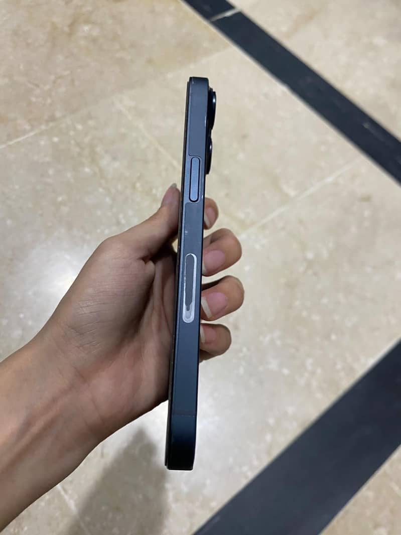 Apple iPhone 14 2