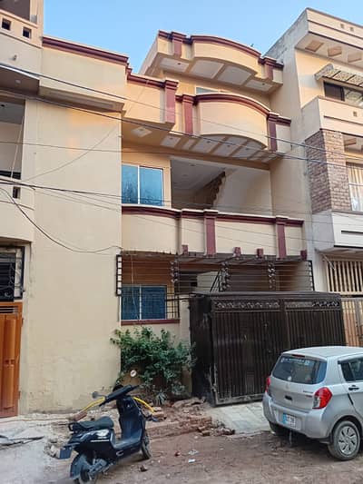 5marla double story house available for rent with boring