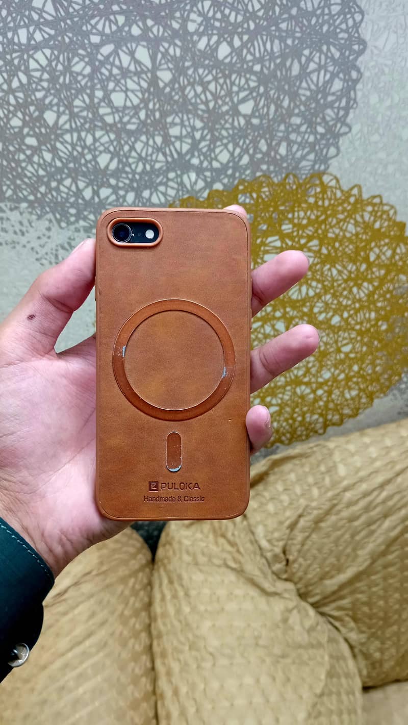 Apple iPhone 7 0