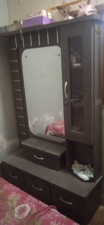 bedset with ok condition