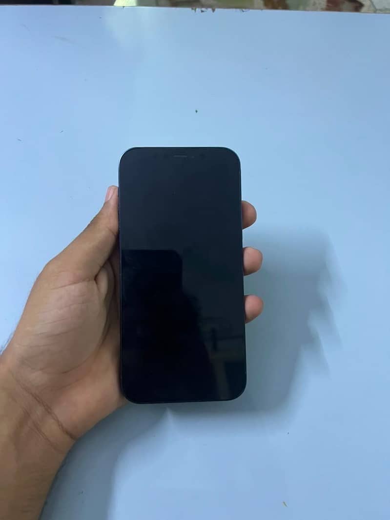Apple iPhone 12 2