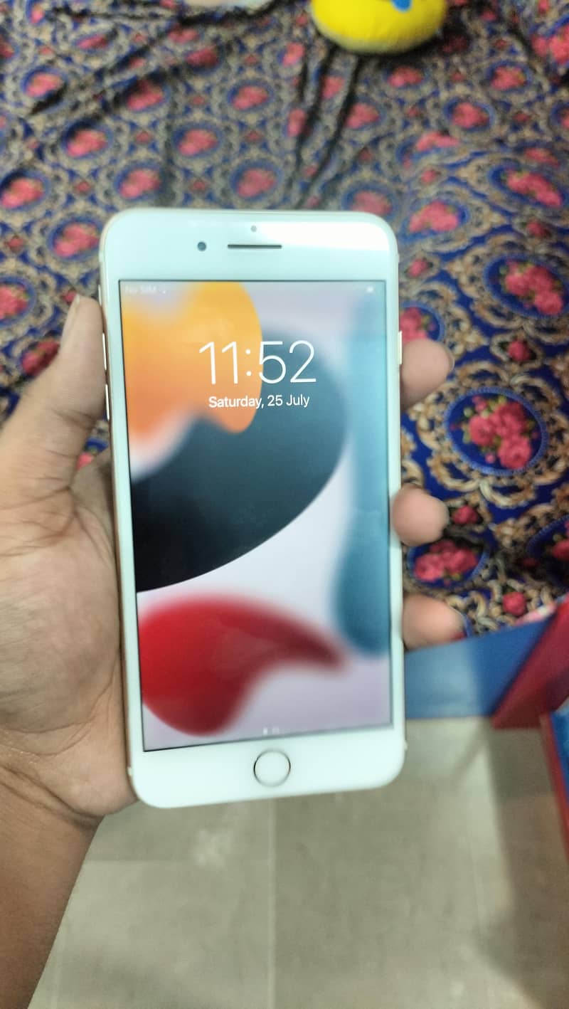 Apple iPhone 7 Plus 4