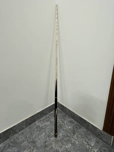 Snooker cue 3 piece peradon England