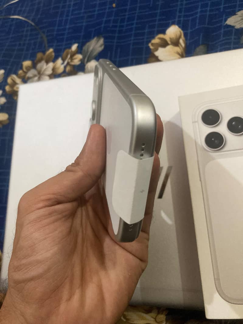 Apple iPhone 17 Pro 2