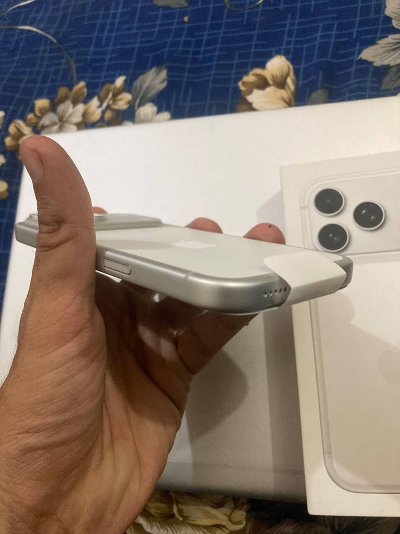 Apple iPhone 17 Pro 5