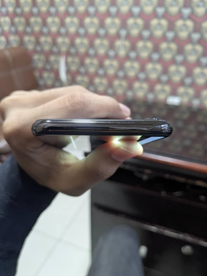 Apple iPhone X 2