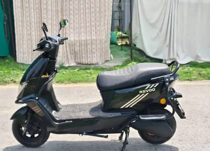 Scotty Revoo electric hay