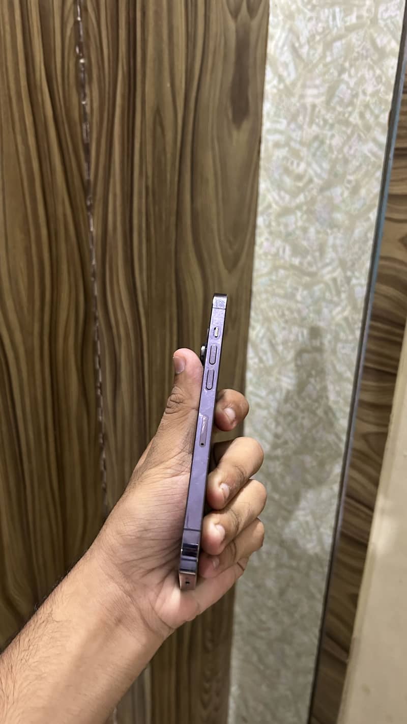 IPHONE 14 pro 2
