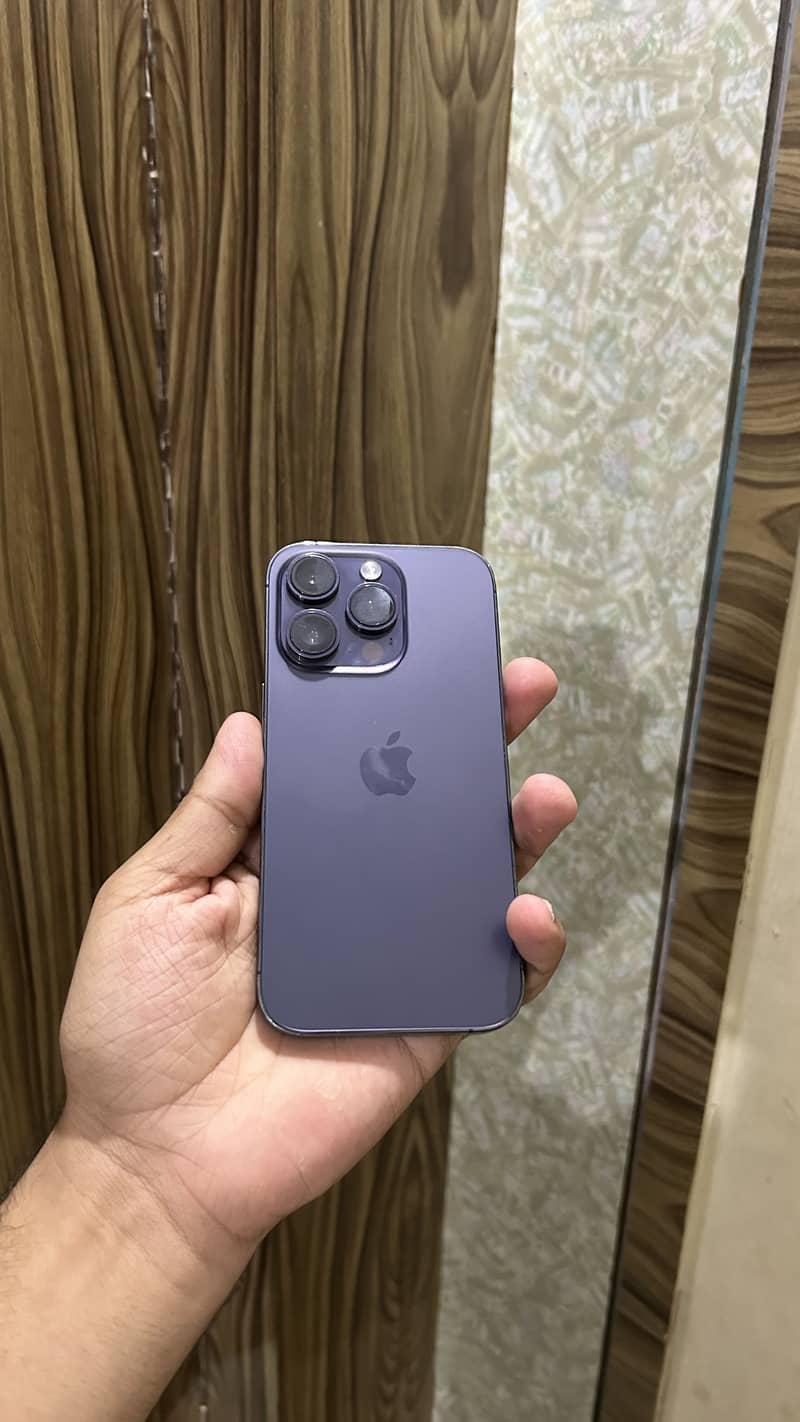 IPHONE 14 pro 4