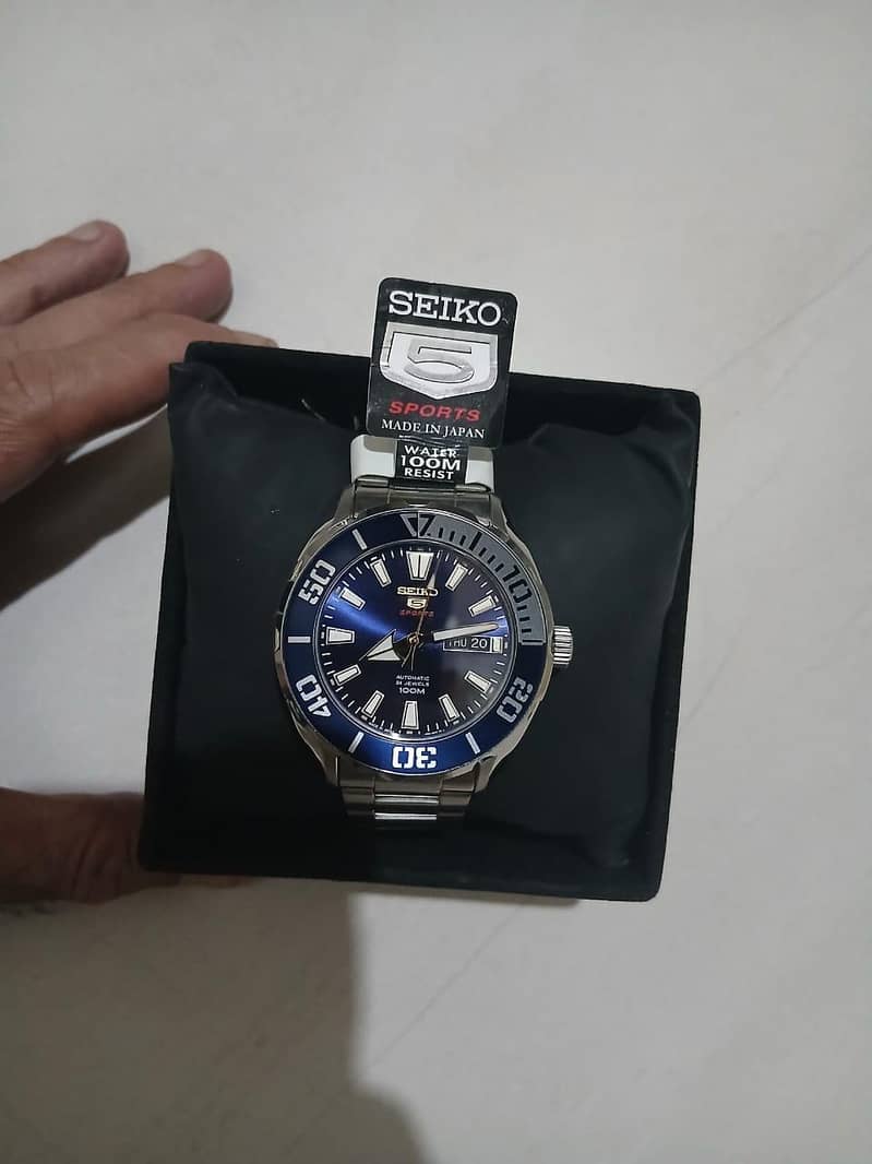 Seiko 8