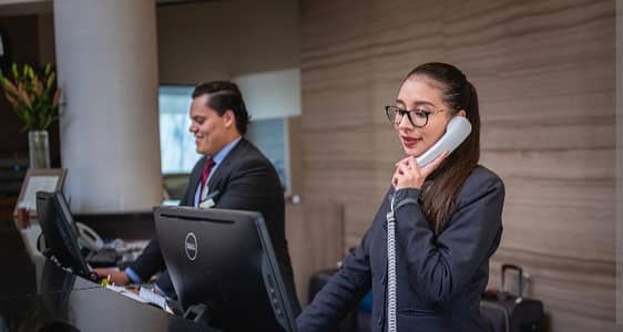Females Receptionist Ki need h spa saloon ky leye