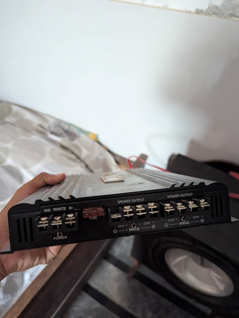 Amplifier + subwoofer 2