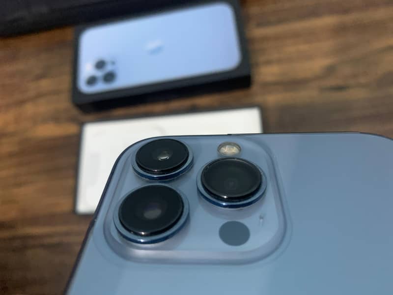 IPhone 13 Pro Max 1
