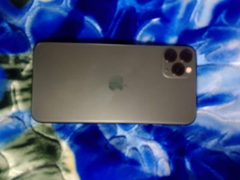 iPhone 11 Pro Max 2