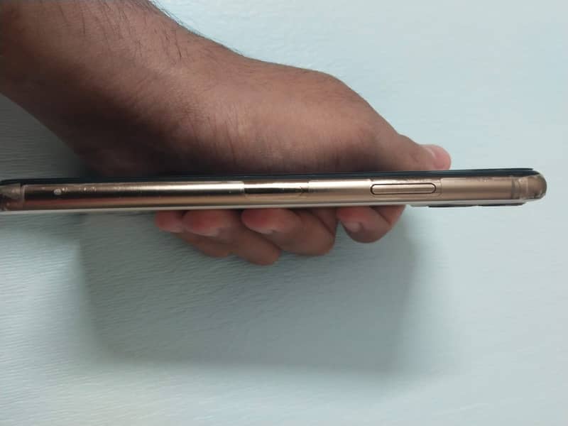 Iphone 11 Pro Max PTA 3
