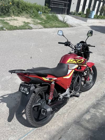 CB 150 F