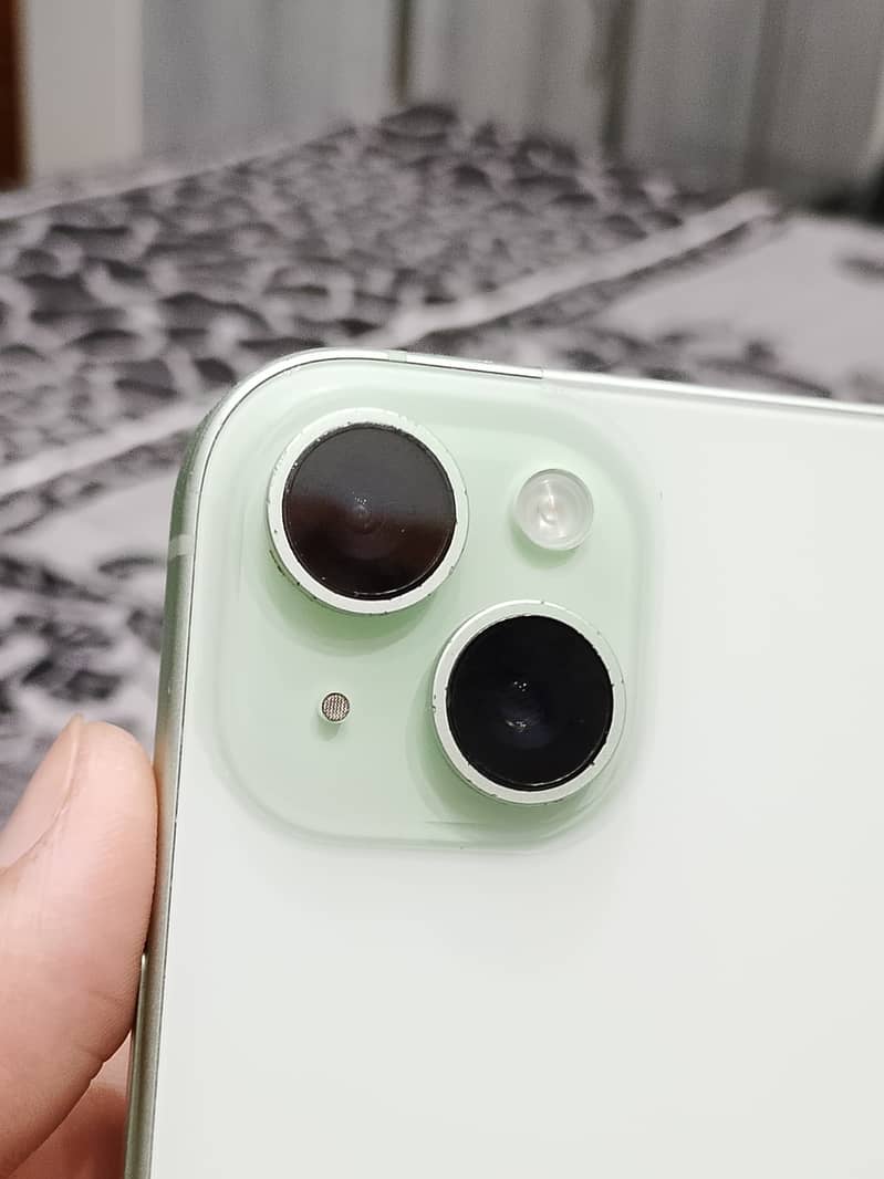 iPhone 15 jv 5